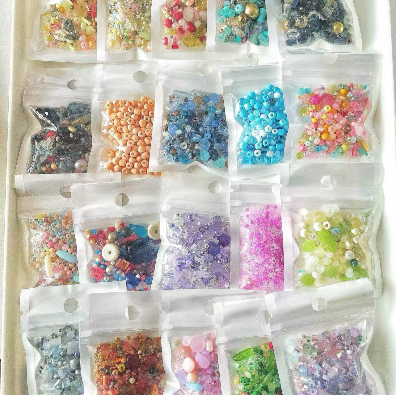 Seed Beads Random 20 Bags--Gift Box