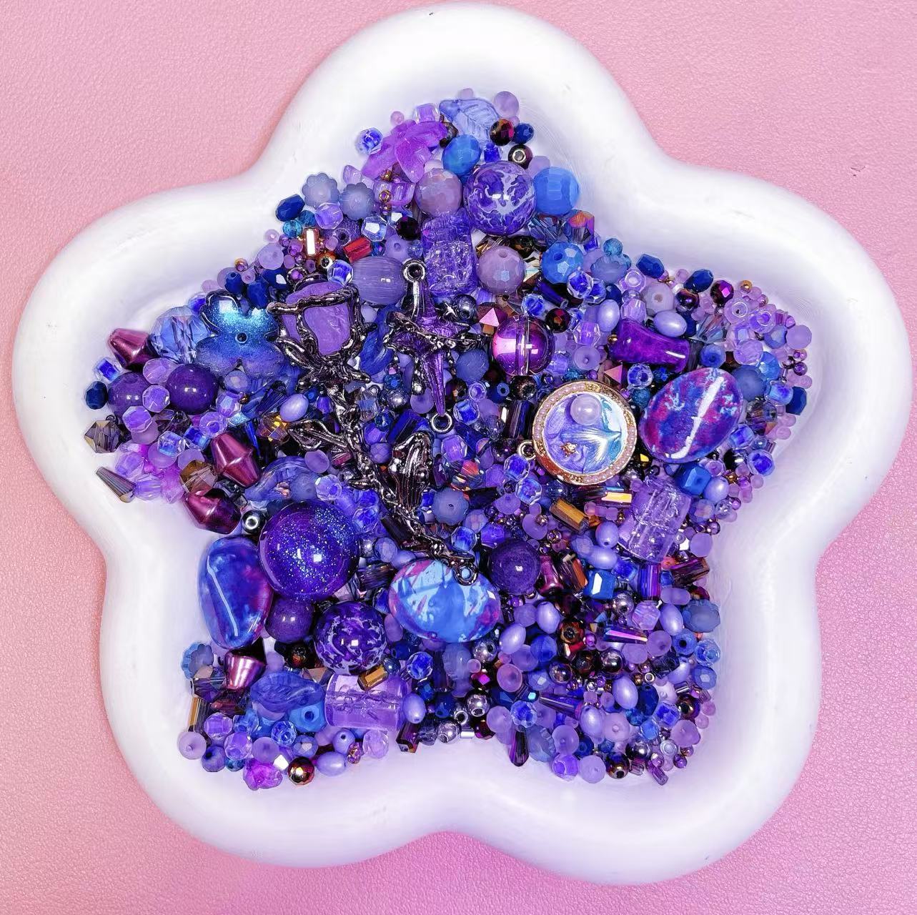 【New】Colored Seed Beads