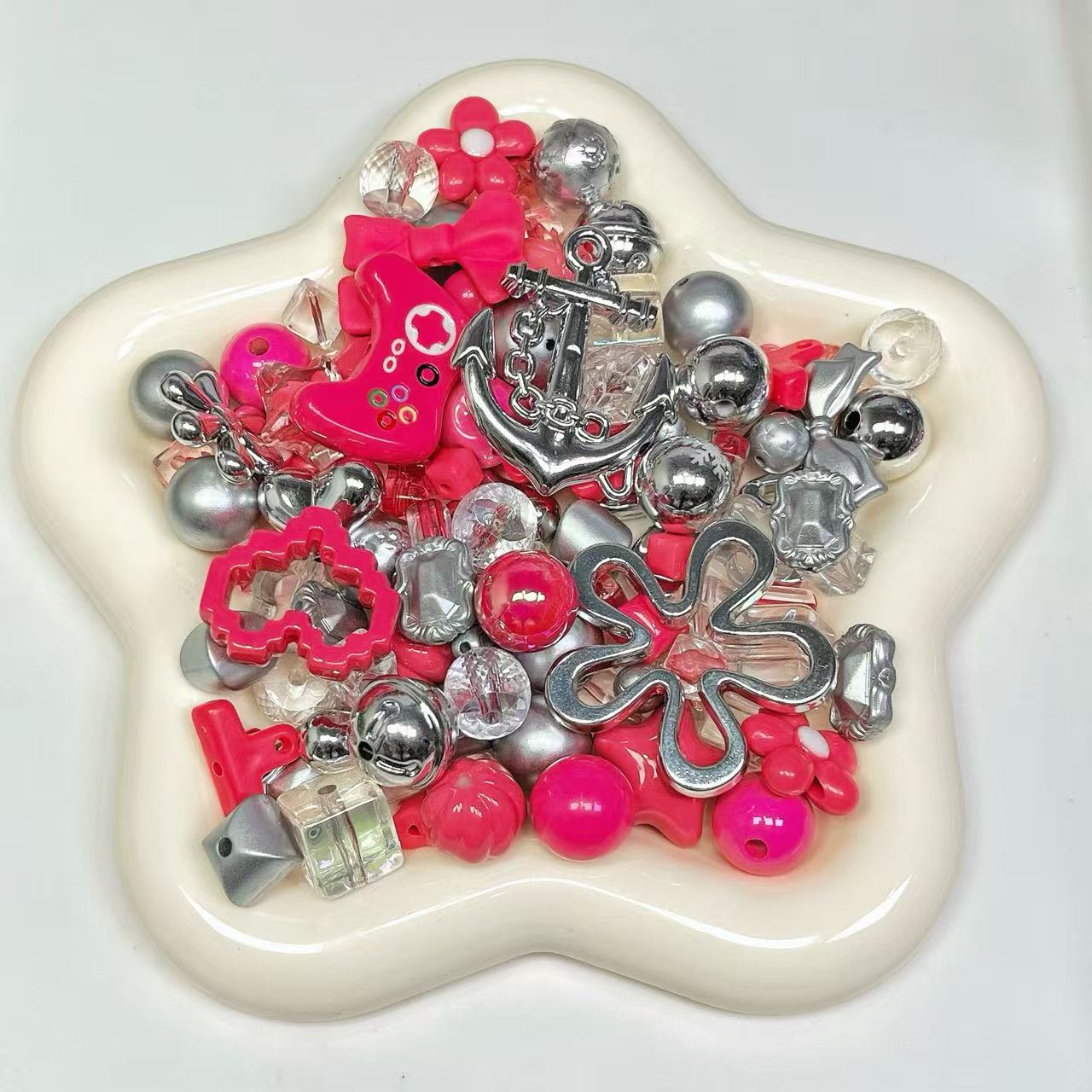 Acrylic Beads Mix DIY for Keychain Phone Chain or Pen--Shovel in Live